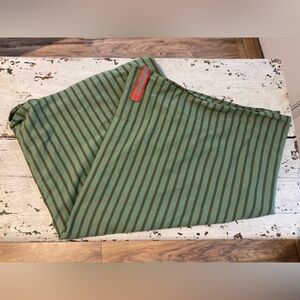 Lululemon Vinyasa Snap Infinity Scarf Wrap One Size Green Orange Stripe Snap